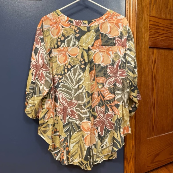 Ruby Rd. Top - Picture 2 of 3